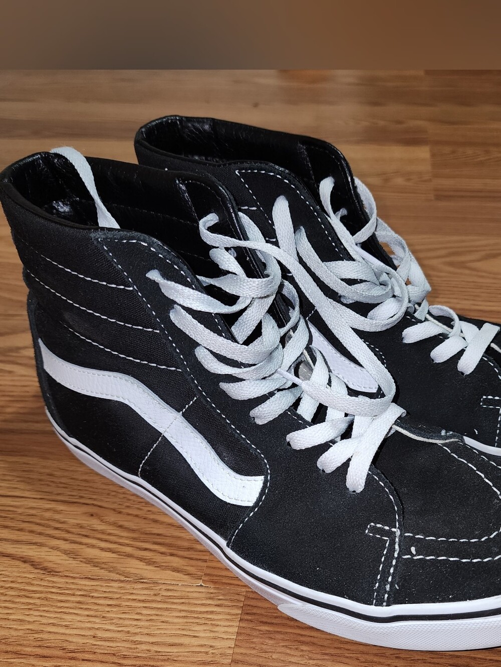 Vans Sk8-Hi Black White High Top Sneakers Men’s 9.5 Women’s 11 Classic Skate